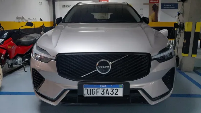 Volvo XC-60 T-8 Ultra Dark 2.0 AWD (híbrido) 2026