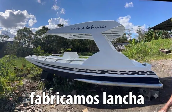 Fabricamos lancha do seu jeito