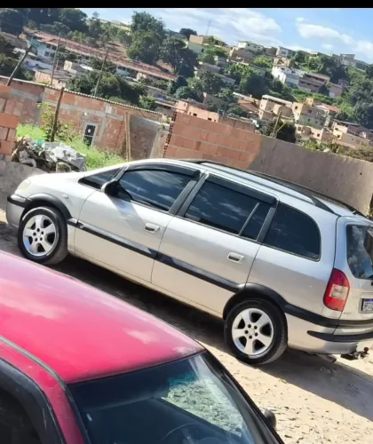 Chevrolet Zafira 2.0/ CD 2.0 8V MPFI 5P Mec. 2004