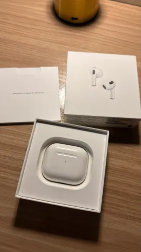 Apple Airpods 3° Gen Original completo (caixa + cabo)