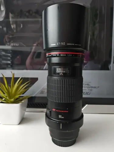 Canon EF 180mm f3.5 macro L usm