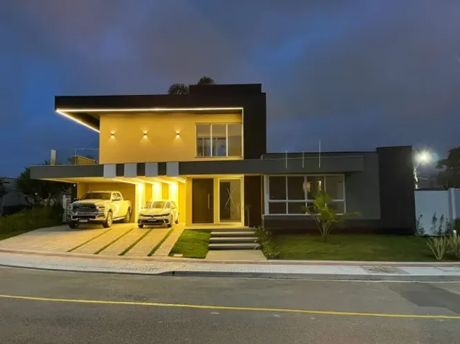 OPORTUNIDADE CASA NOVA COND LUXO 4dorm, 5bwc, 3vg, lazer completo em excelente localização