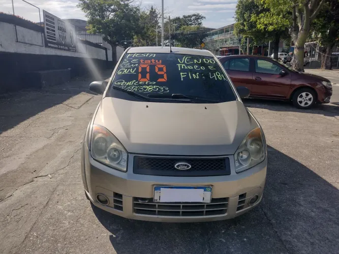 Ford Fiesta Sedan 1.0 8V Flex 4P 2009