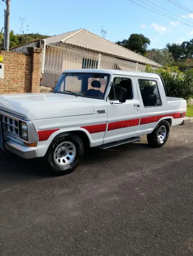 Ford F-1000 S. S. Diesel / S.s. Diesel Turbo 1986
