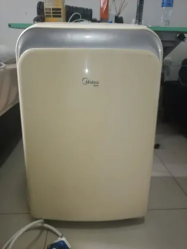 Vendo Ar condicionado portátil Midea 12000 btus