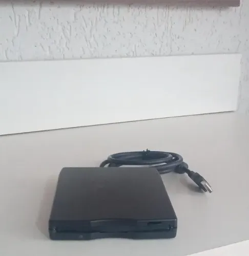 Leitor Disquete Unidade Portátil Usb Fdd Para Notebook e Desktop