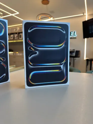iPad Pro 11 M5 Silver 256GB WiFi Lacrado - Loja Física