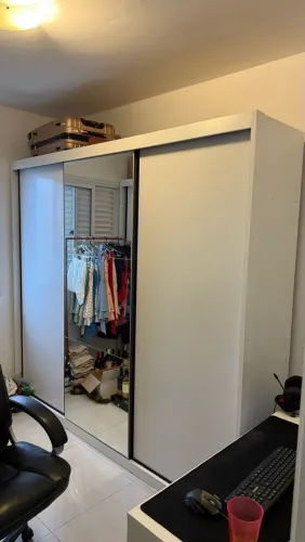 Guarda roupa de casal 3 portas