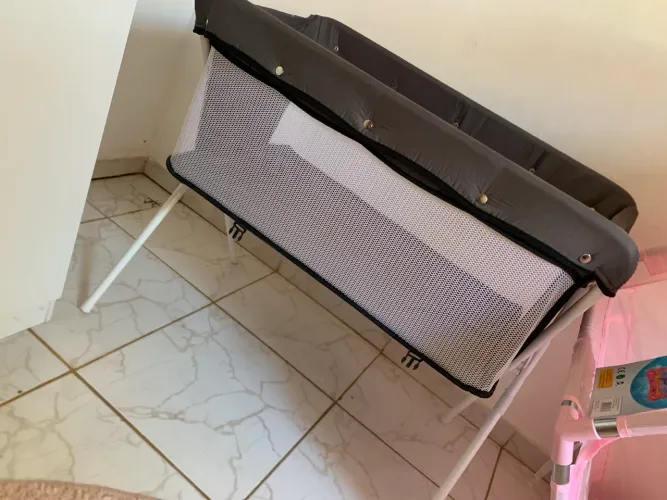 Vende-se Moisés para bebê 