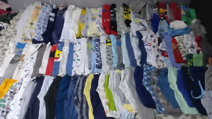 Lote de roupas de bebê menino veste acima do RN com 100 pç