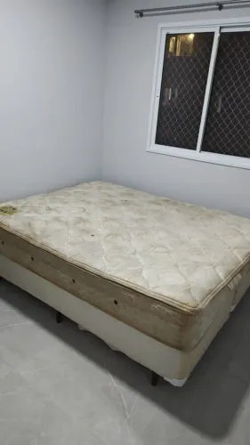 Doação de colchão com duas base de cama solteiro