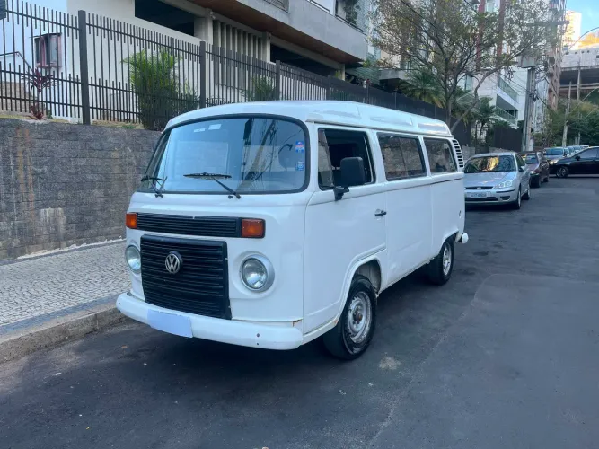 Volkswagen Kombi Standard 1.4 MI Total Flex 8V 2012