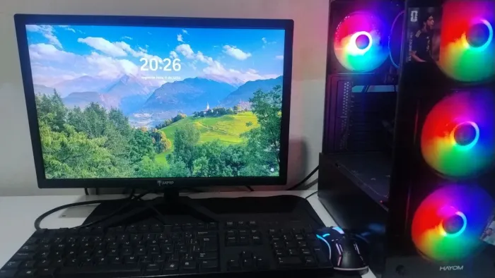 Pc gamer Ryzen 5 5600gt 16gb ram SSD 480g Ddr4 com monitor (Usado).