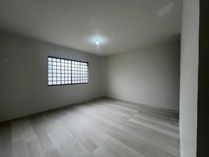 Kitnet com 1 dormitório para alugar, 30 m² por R$ 950,00/mês - Zona 06 - Maringá/PR