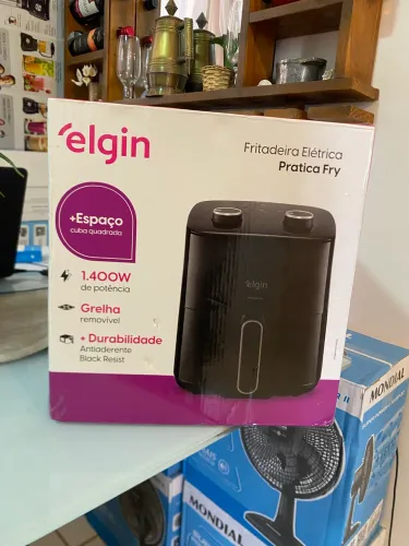 AirFryer Elgin 110V 3,7L 1400W  nova lacrada 