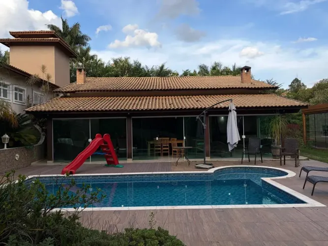 Imóvel com jacuzzi em Condomínio Porta do Sol - Mairinque - SP
