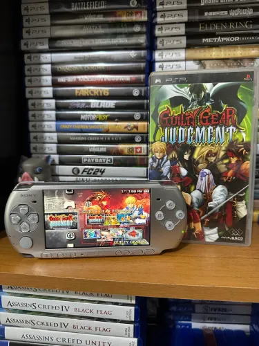 2 jogos psp Guilty gear judgment e megaman
