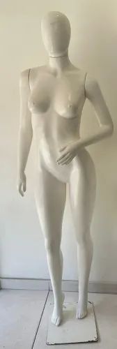 MANEQUIM