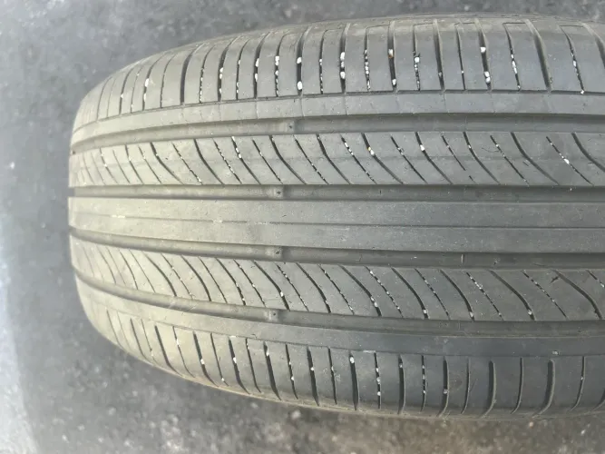 Pneus 215/55 R17 GT Comfort F22 - Ótimo estado