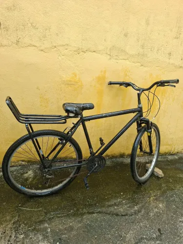 Bicicleta Aro 26 com Marcha e Freios Novos