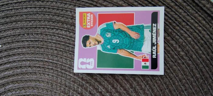 Figurinha copa Raúl Jimenez roxa 