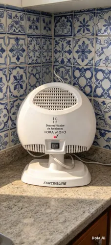 Desumidificador de ambientes BIVOLT ( Fora mofo)