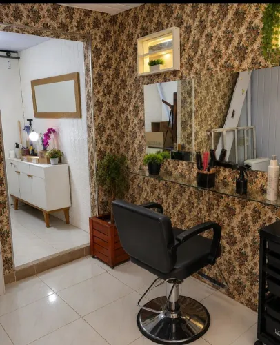 Alugo cadeira ou Salão $450