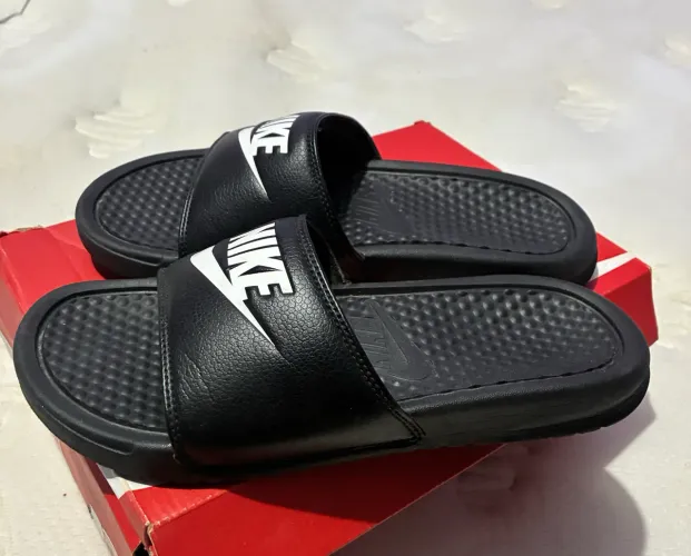 Chinelo Nike