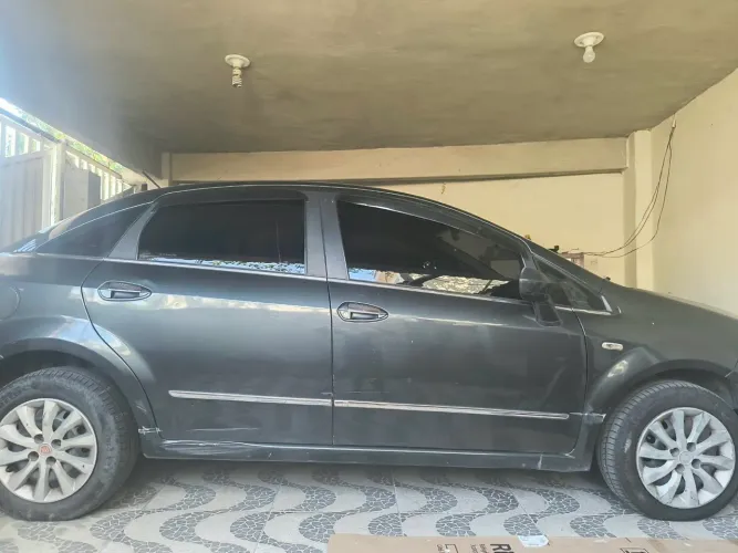 Fiat Linea LX 1.9/ 1.8 Flex 16V 4P 2010