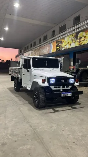 Toyota Band.Picape CD 2P Chassi Longo Diesel 1999