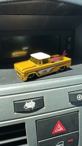 Hotwheels Chevy 62