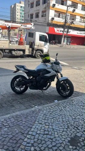 YAMAHA XJ6 N
