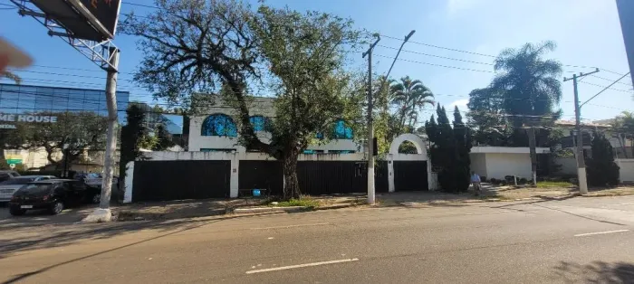 Prédio coml. 1.250 mts ac. Av. Lineu de Paula Machado