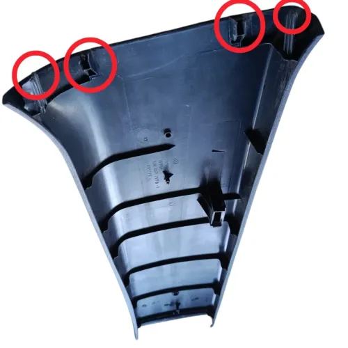 Acabamento coluna traseira esquerda vw golf 2000 2009 DETALH