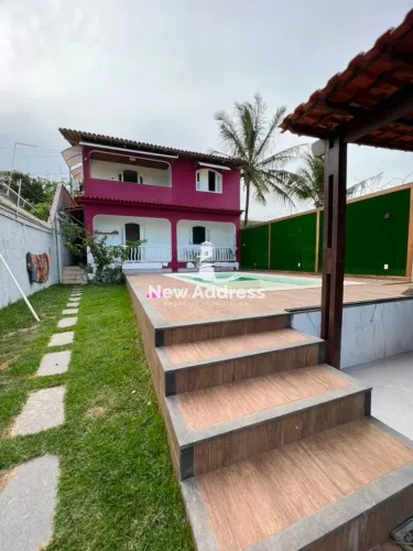 Casa Duplex com 4 Quartos à Venda em Interlagos - Vila Velha