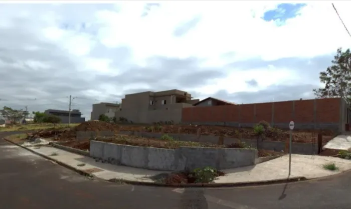Terreno à venda no Parque das Araucárias - Sertãozinho/SP