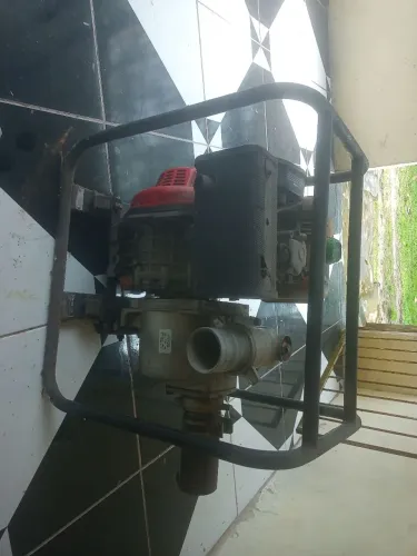 Motobomba branco a diesel BD700
