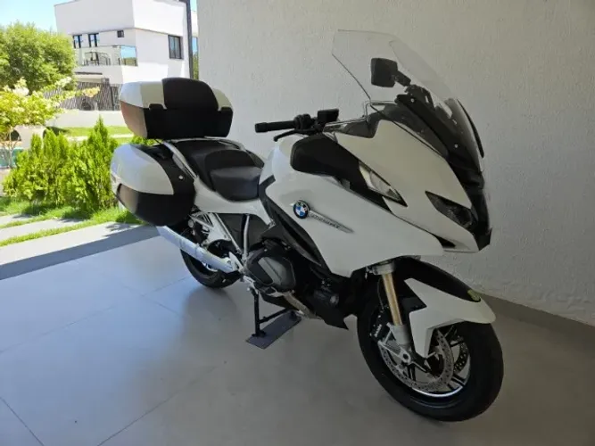 BMW R 1250 RT Premium 2023, toda coberta com ppf STEK, simplesmente impecável