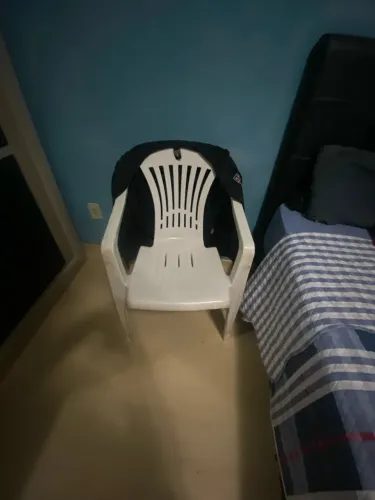 Cadeira de plástico