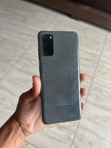 Samsung Galaxy S20 Quebrado / Sucata para Retirada de Peças?