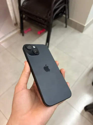 iPhone 15 para retirada de peças
