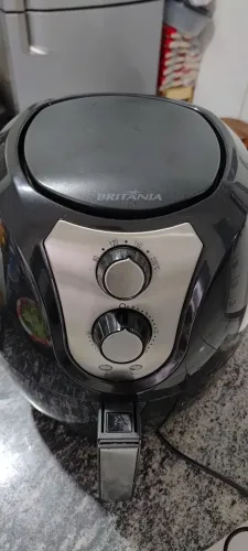 Air fryer semi novo