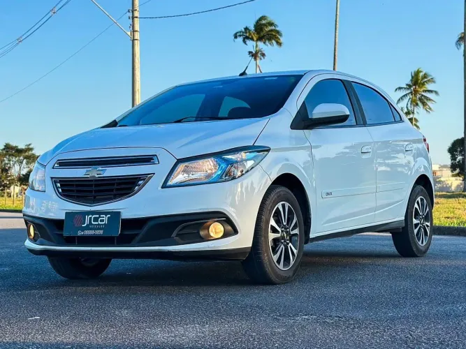 Chevrolet Onix Hatch LTZ 1.4 8V Flex Mec. 4P 2016