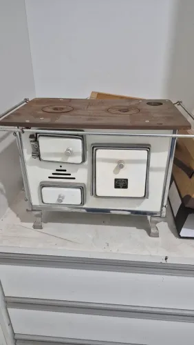 Mini fogão a lenha 