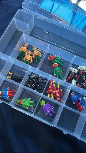 Playmobil flash,super girl, charada e aquaman