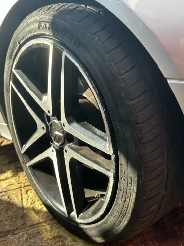 Rodas aro 18 Mercedes, aceito trocas e cartão 
