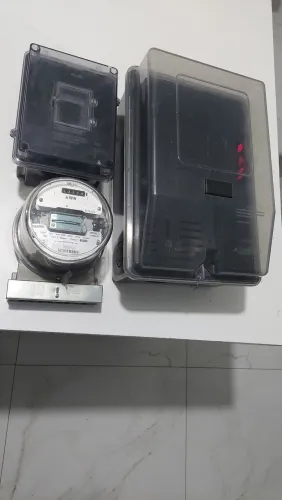 Medidor de energia bifasico + caixa
