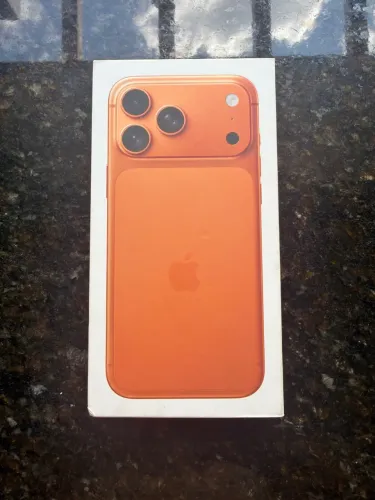 iPhone 17 PRO MAX 256 GB c Nota Fiscal garantia até dezembro em 18x no cartão