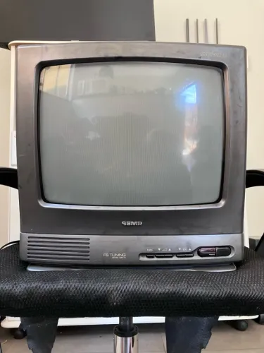 TV de Tubo SEMP Maxcolor 14" (Modelo TVC 147 CR) + Controle + Cabo Coaxial 7,18m