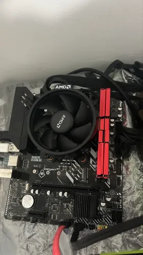 Kit Ryzen 5500 2x8gb(16gb) + placa mãe